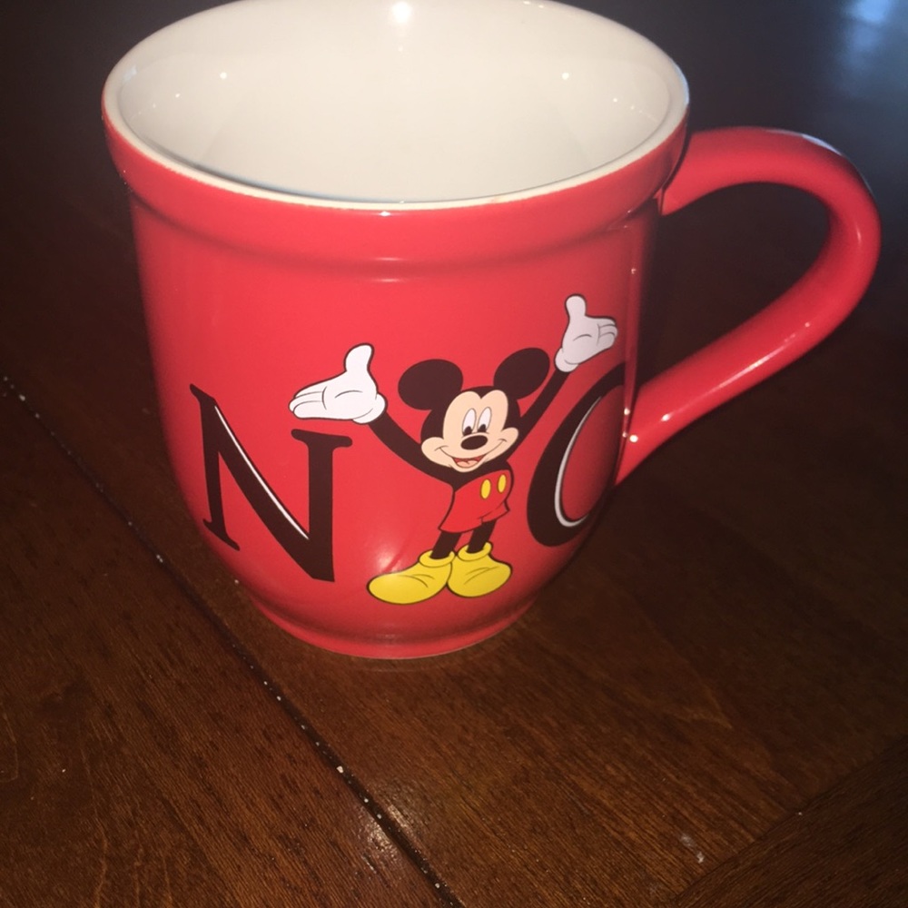 DISNEY COFFEE MUG